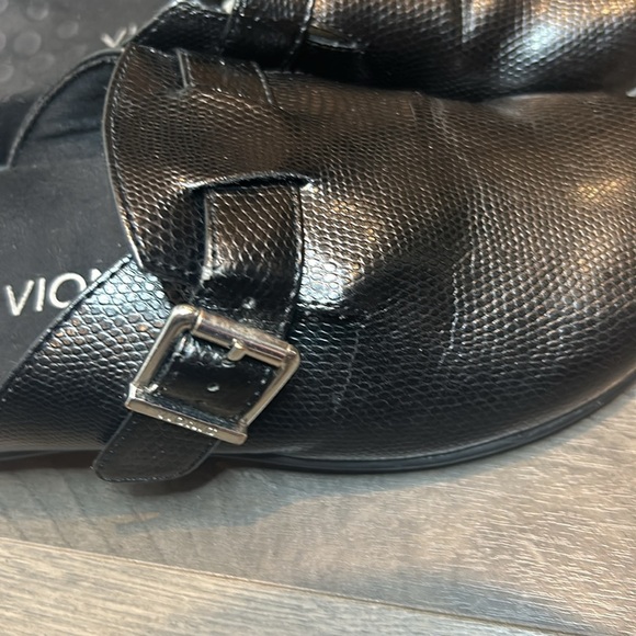 Vionic Mallory Clog Black Embossed Slip-on Mule Women’s Size 6 - Picture 5 of 17